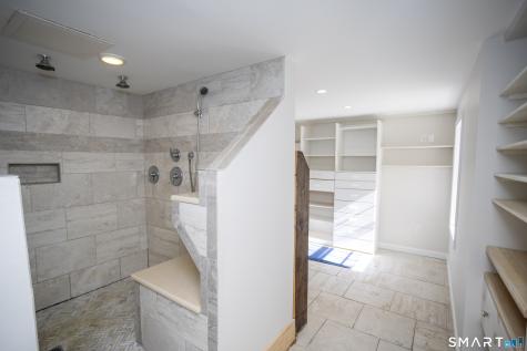 10 Cove Hill Road Essex CT 06426