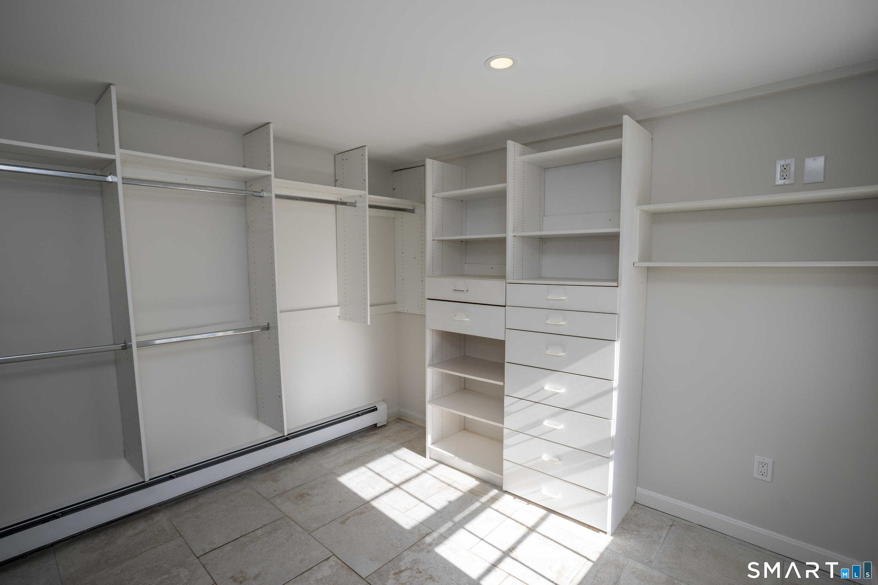 10 Cove Hill Road Essex CT 06426