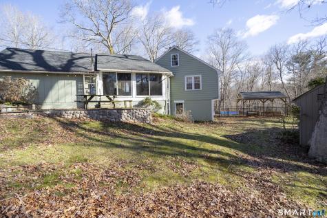10 Cove Hill Road Essex CT 06426