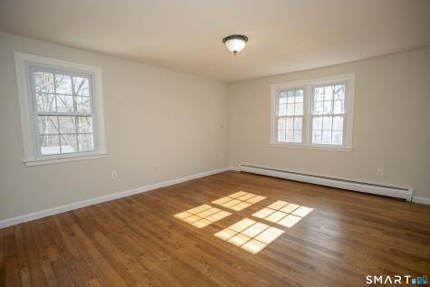 10 Cove Hill Road Essex CT 06426