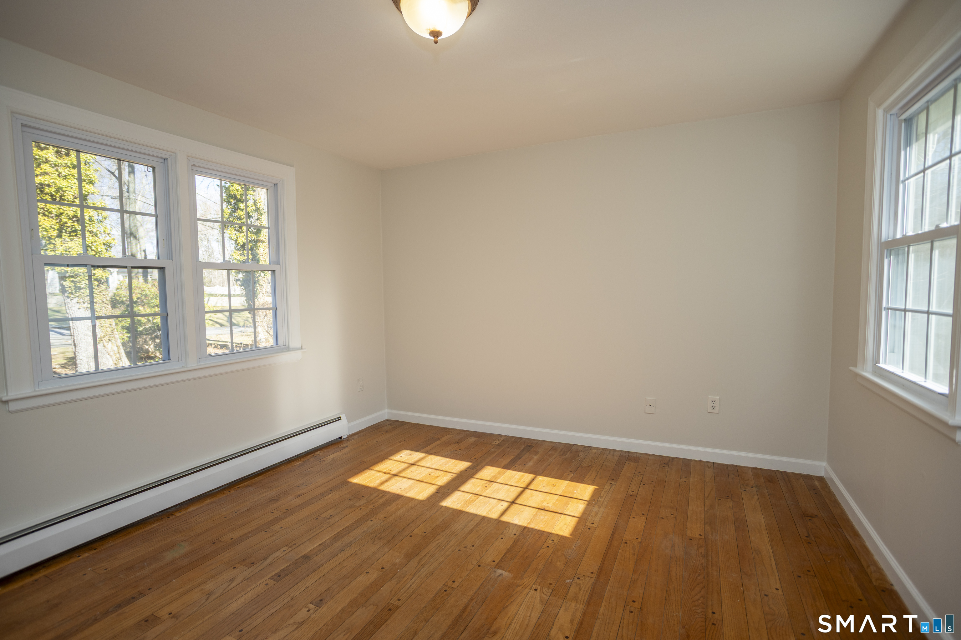 10 Cove Hill Road Essex CT 06426