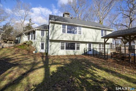 10 Cove Hill Road Essex CT 06426
