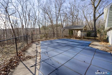 10 Cove Hill Road Essex CT 06426