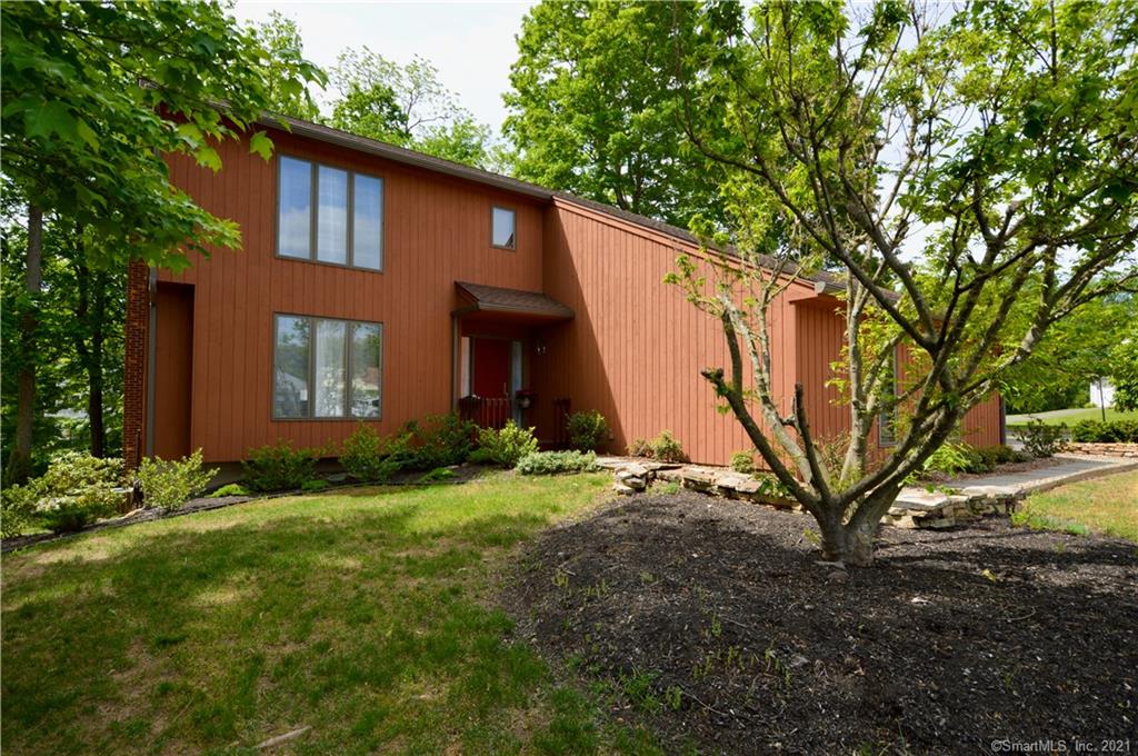 8 Dora Drive Middletown CT 06457