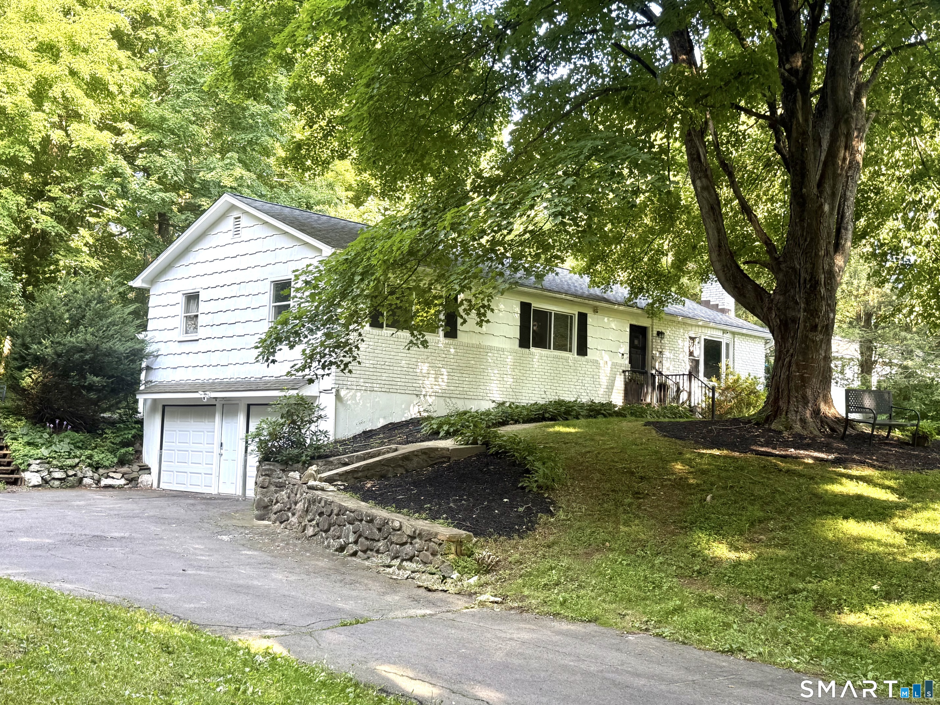 208 Strongtown Road Southbury CT 06488