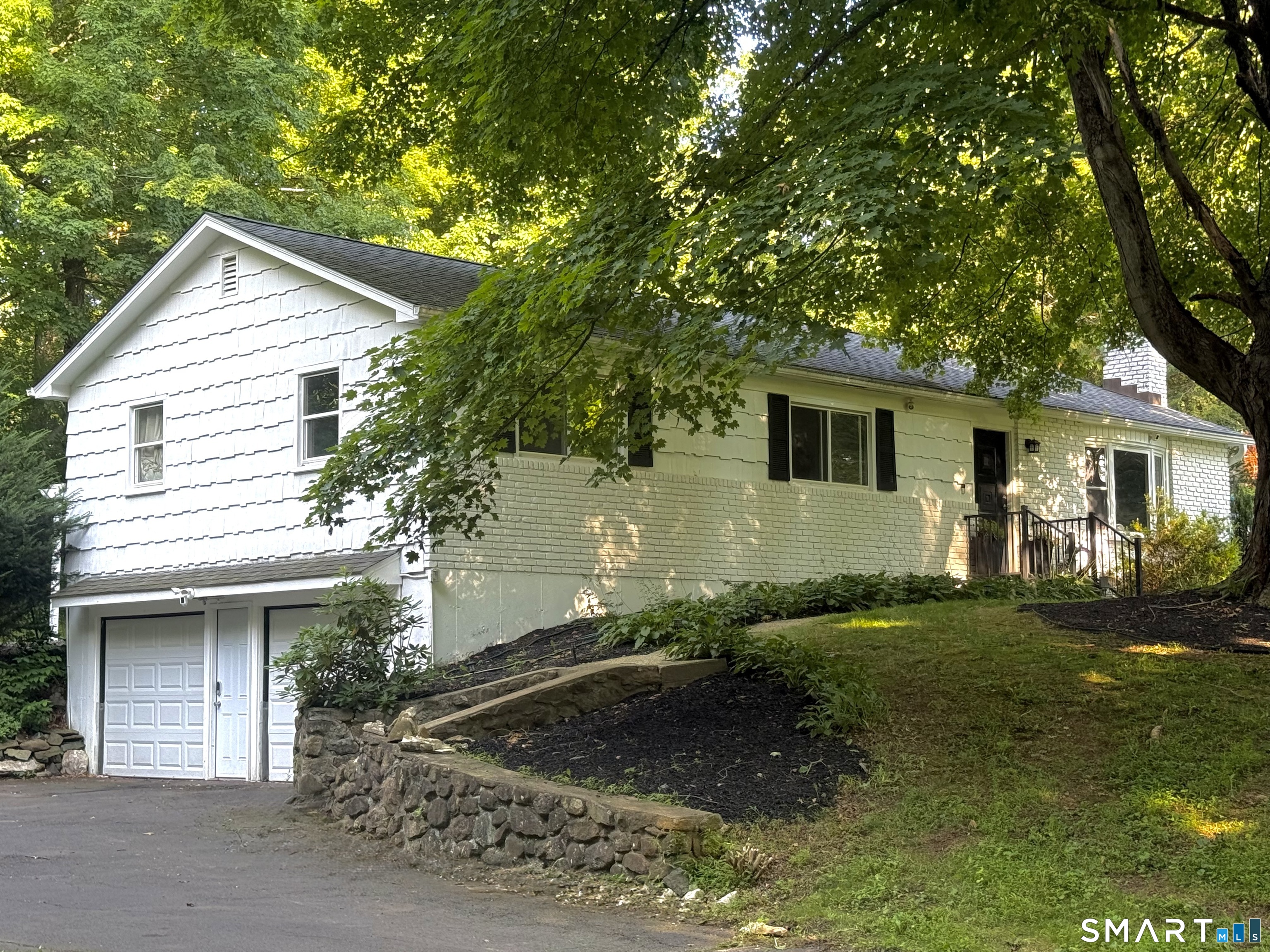 208 Strongtown Road Southbury CT 06488