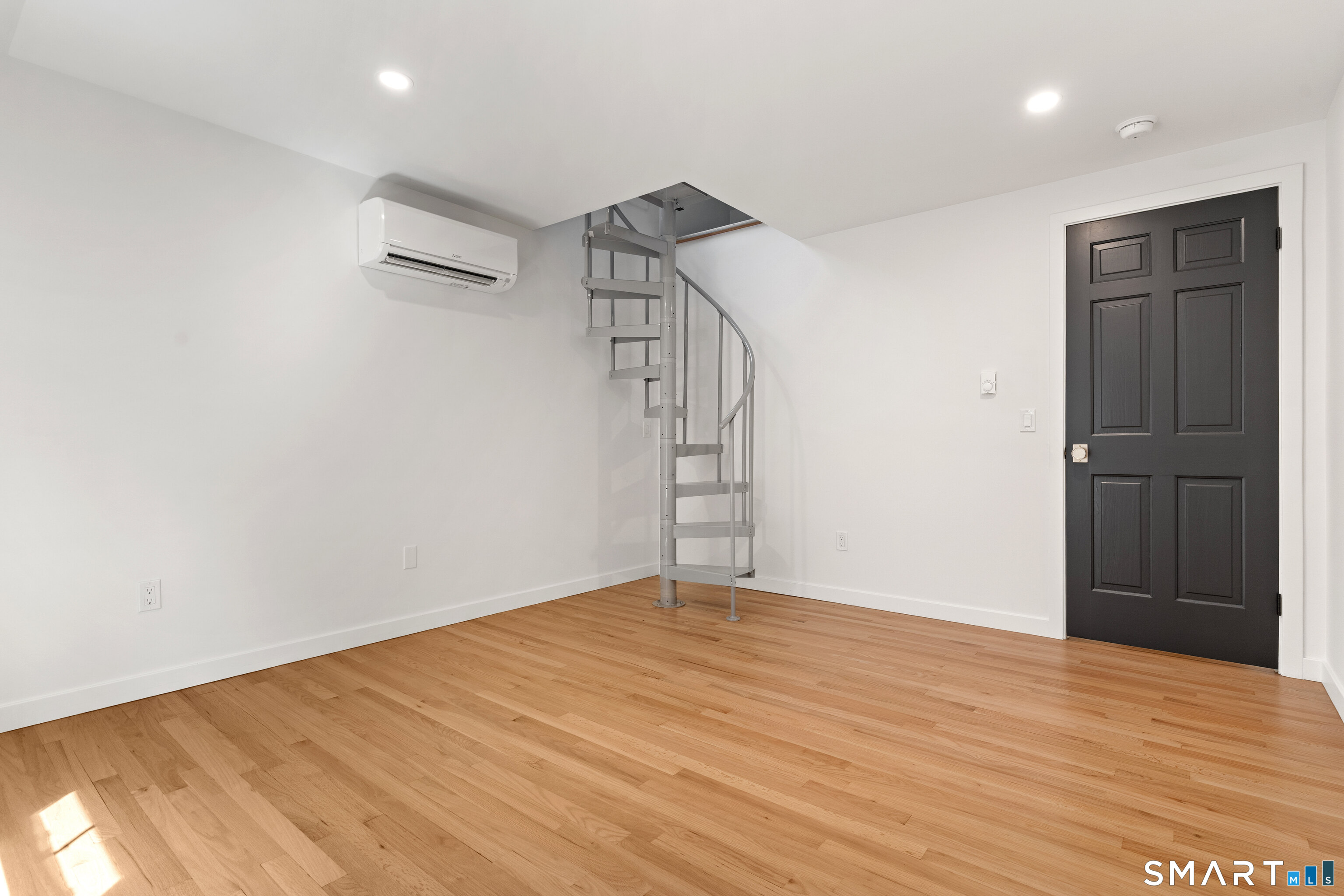 137 Flat Meadow Road Guilford CT 06437