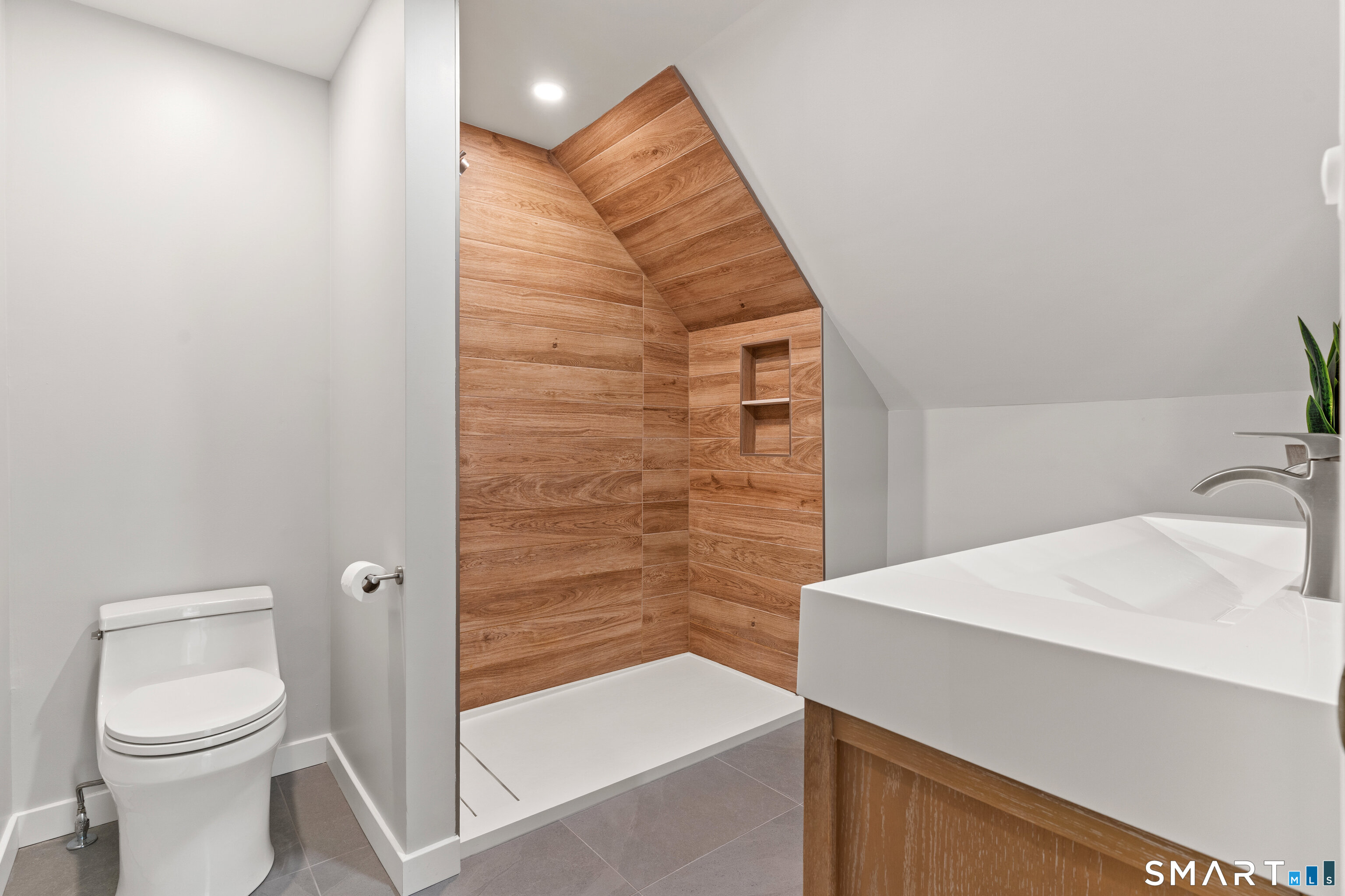 137 Flat Meadow Road Guilford CT 06437