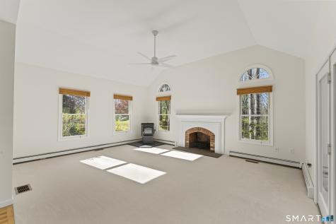 5 Beagle Trail Newtown CT 06482