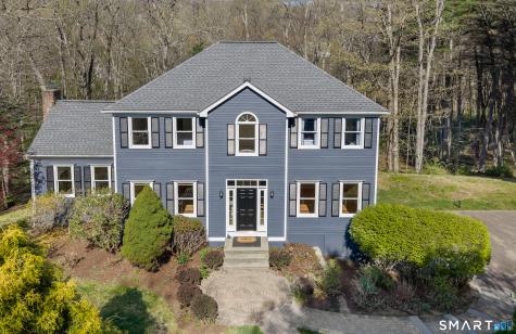 5 Beagle Trail Newtown CT 06482