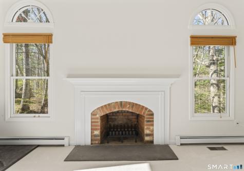 5 Beagle Trail Newtown CT 06482