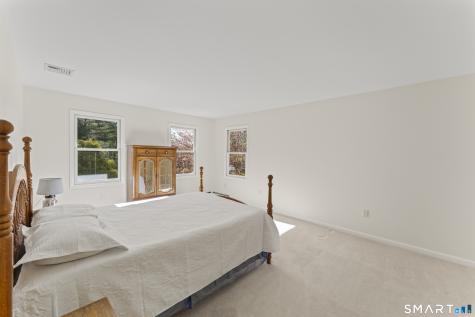 5 Beagle Trail Newtown CT 06482