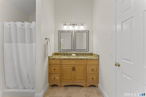 5 Beagle Trail Newtown CT 06482