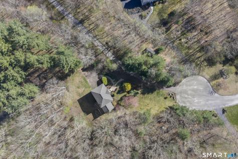 5 Beagle Trail Newtown CT 06482