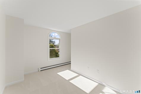 5 Beagle Trail Newtown CT 06482