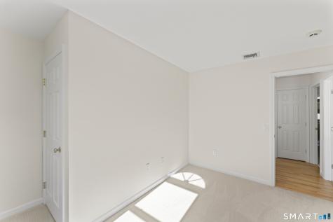 5 Beagle Trail Newtown CT 06482
