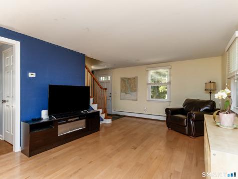 18 Partridge Lane Essex CT 06426