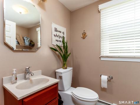 18 Partridge Lane Essex CT 06426