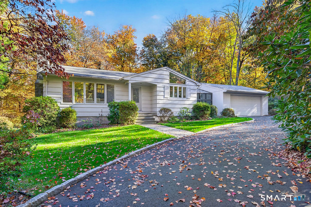 814 Amity Road Bethany CT 06524