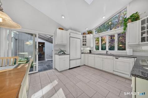 814 Amity Road Bethany CT 06524