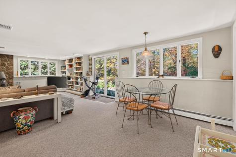 814 Amity Road Bethany CT 06524