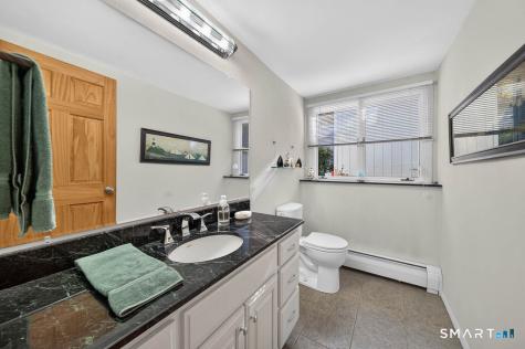 814 Amity Road Bethany CT 06524