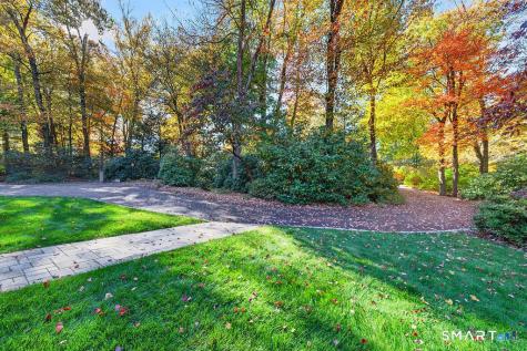 814 Amity Road Bethany CT 06524