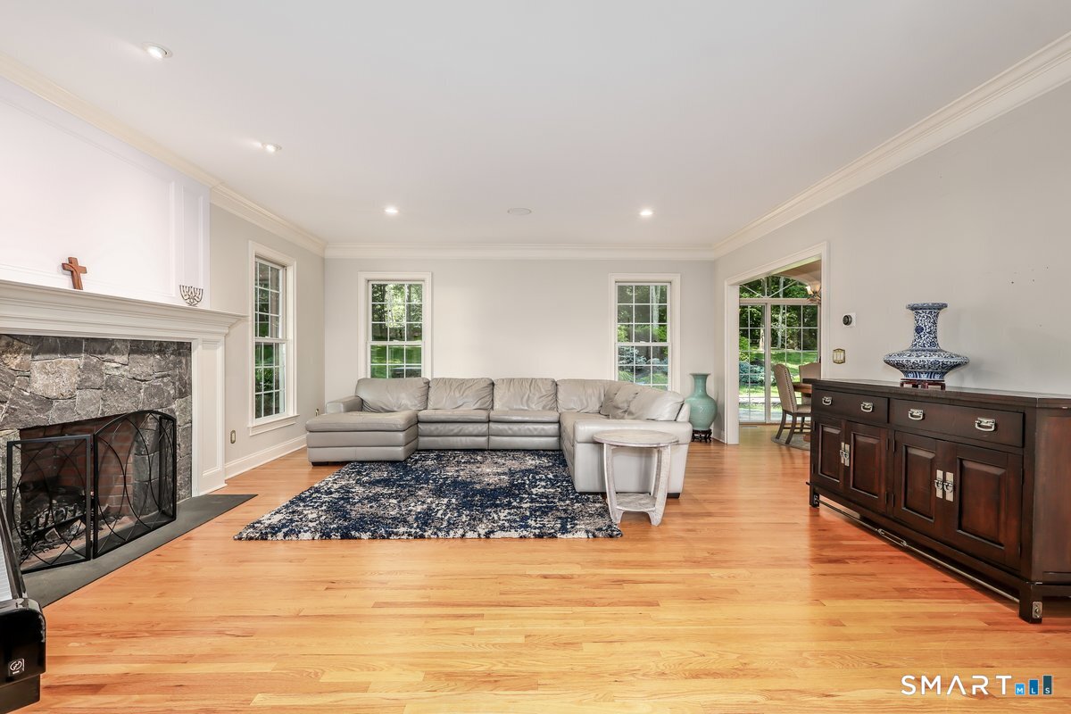 4 Mia Bella Drive New Milford CT 06776