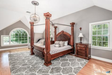 4 Mia Bella Drive New Milford CT 06776