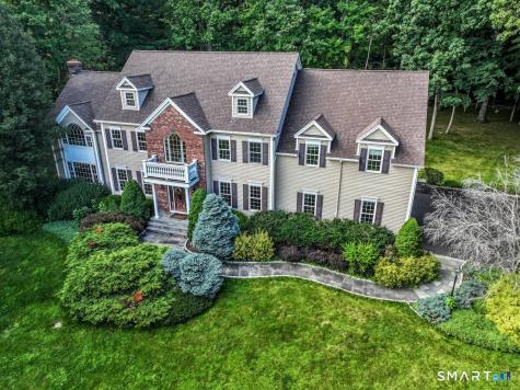 4 Mia Bella Drive New Milford CT 06776
