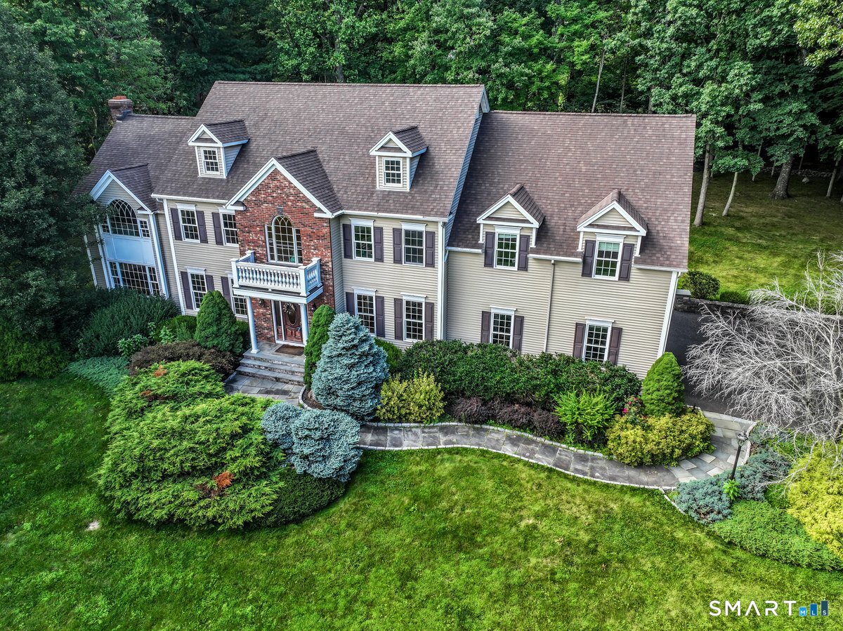 4 Mia Bella Drive New Milford CT 06776