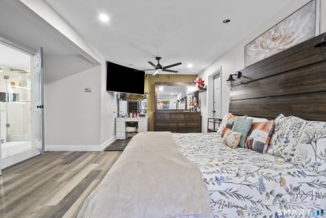 22 Algonquin Road Norwalk CT 06851