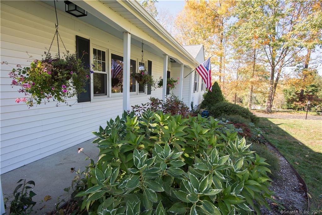 10 Hunting Ridge Road Brookfield CT 06804