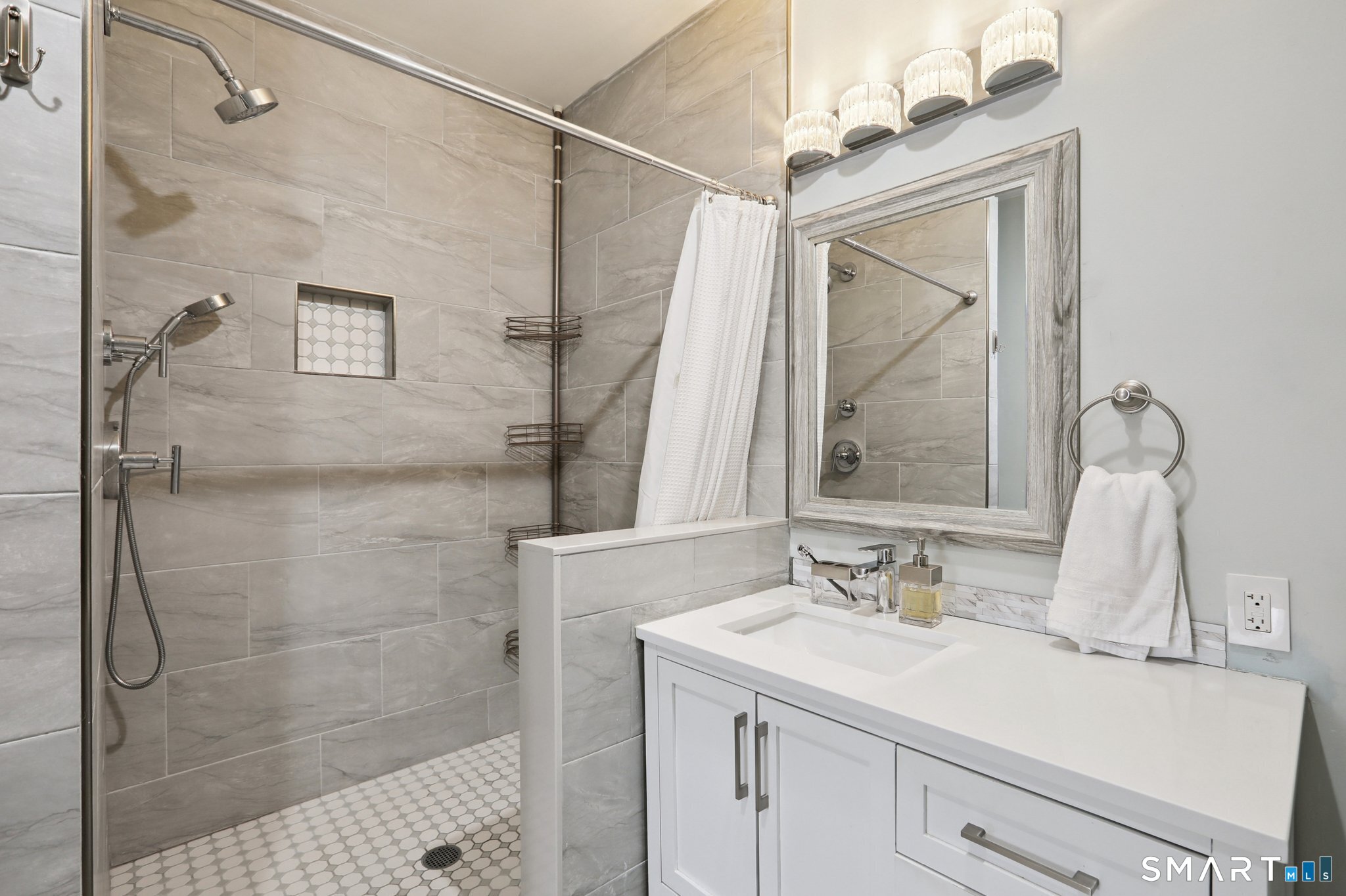 6 Ezra Road Danbury CT 06811