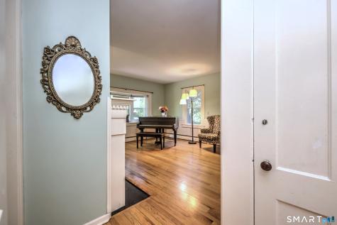 186 Jones Hill Road West Haven CT 06516