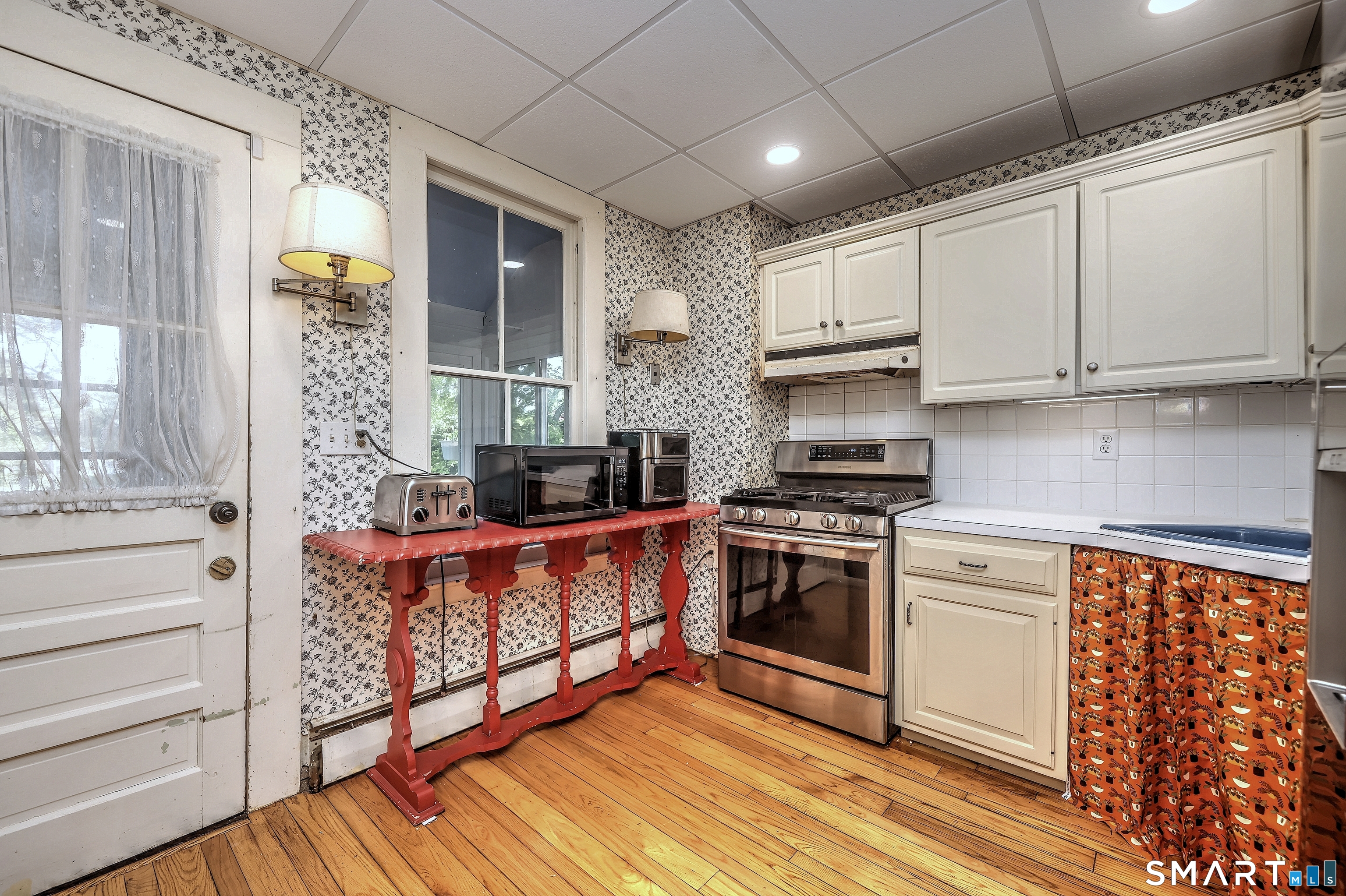 186 Jones Hill Road West Haven CT 06516