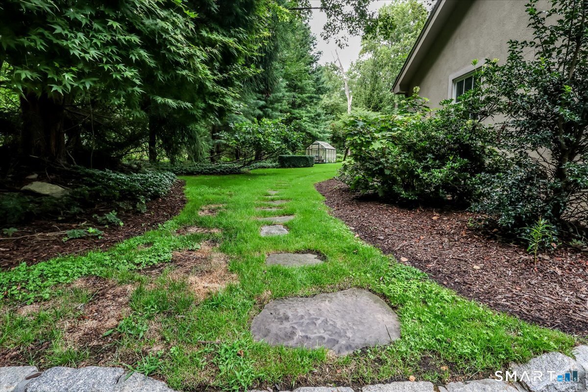 140 Labbance Lane Fairfield CT 06824
