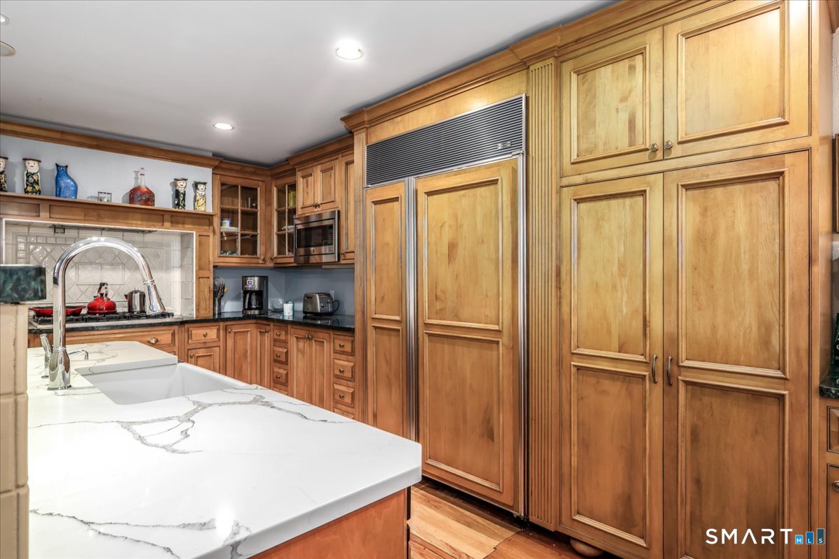 140 Labbance Lane Fairfield CT 06824