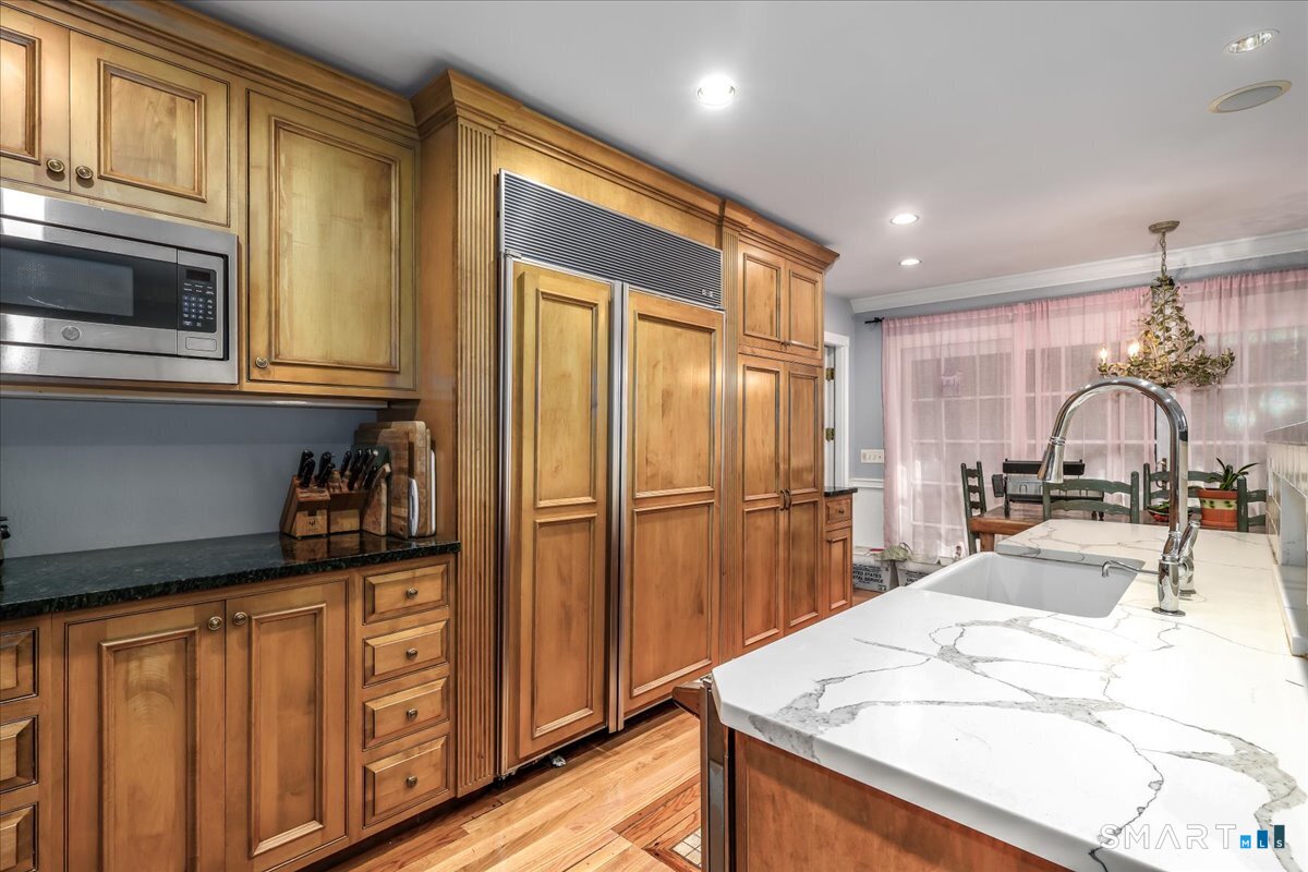 140 Labbance Lane Fairfield CT 06824