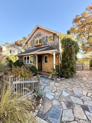 11 Summit Avenue East Lyme CT 06333