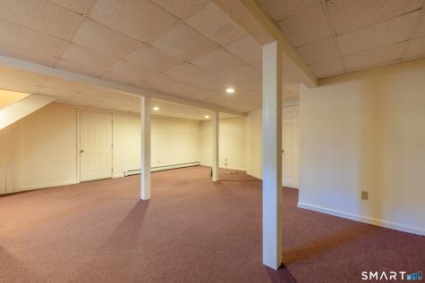 179 Walnut Tree Hill Road Newtown CT 06482
