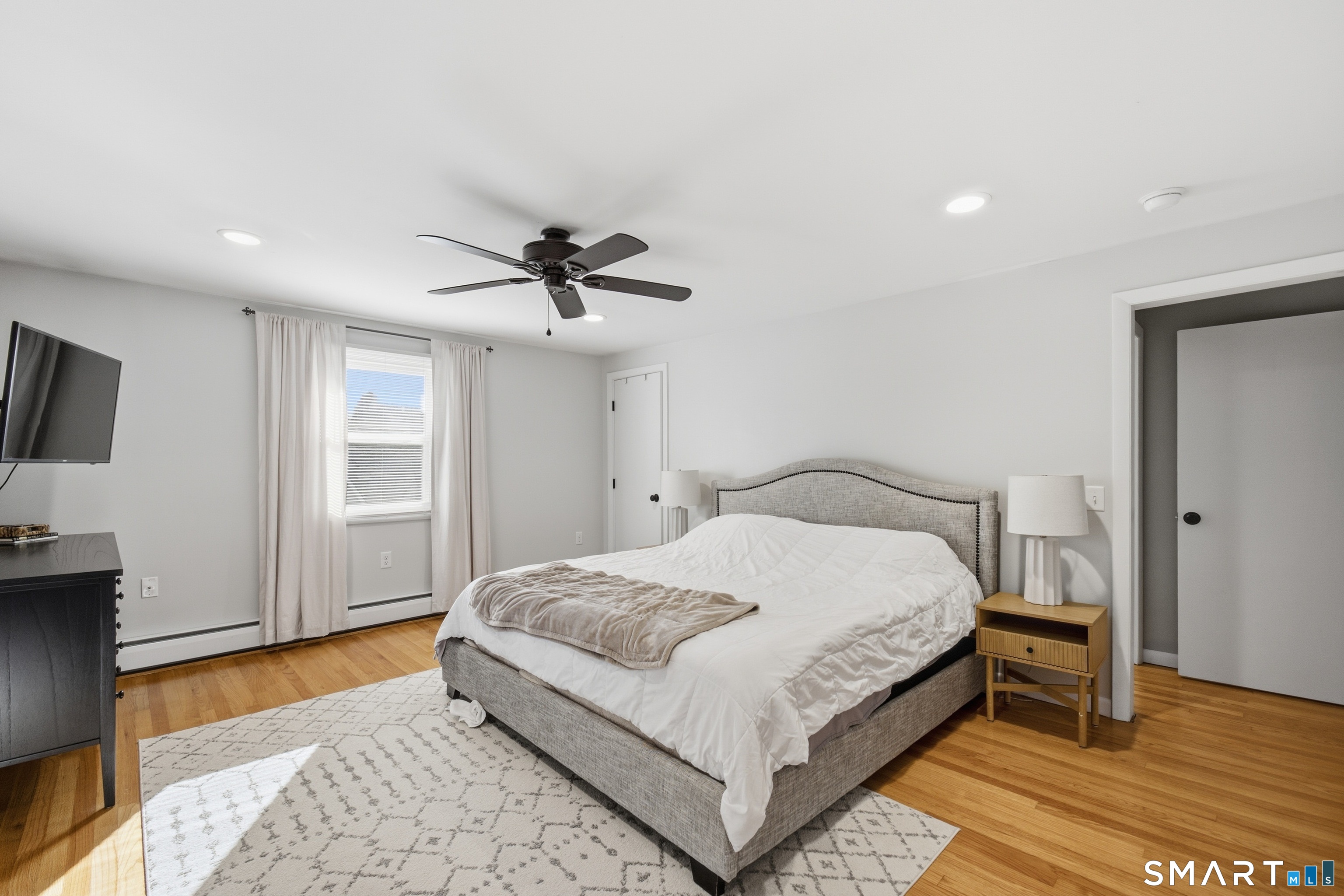 26 Colonial Drive Waterford CT 06385
