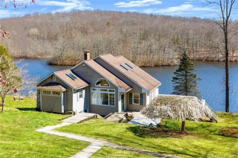 124 Lake Shore Drive Middlebury CT 06762