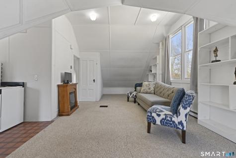 83 Kenyon Street Hartford CT 06105