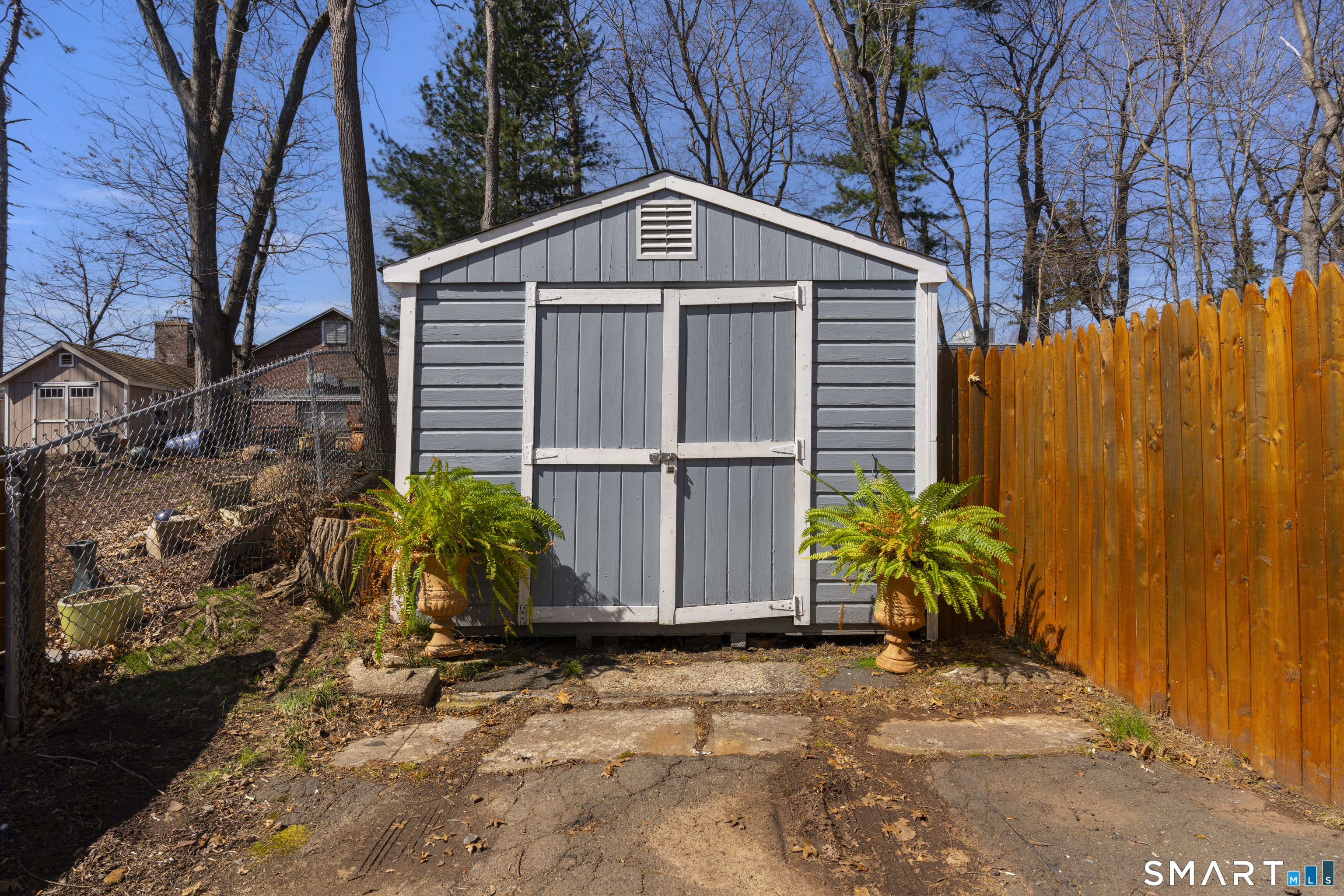 83 Kenyon Street Hartford CT 06105