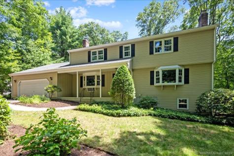 53 Old Wood Road Avon CT 06001