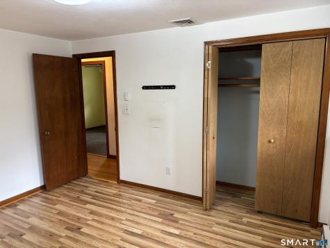 13 Robin Drive East Haven CT 06513