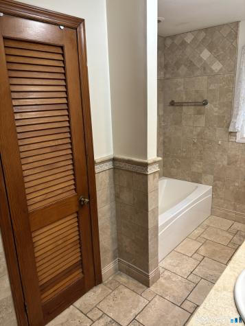 13 Robin Drive East Haven CT 06513