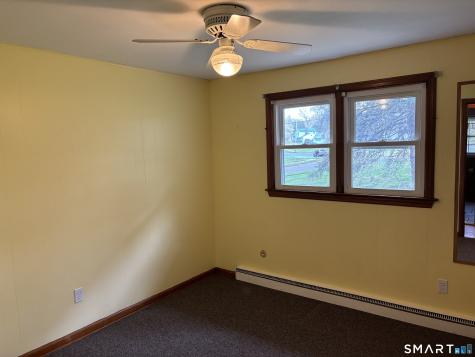 13 Robin Drive East Haven CT 06513