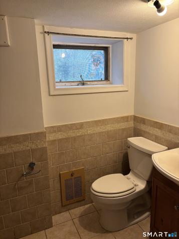 13 Robin Drive East Haven CT 06513